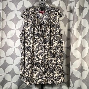 2for$20 bundle NWT Black and Cream Paisley print sleeveless Blouse